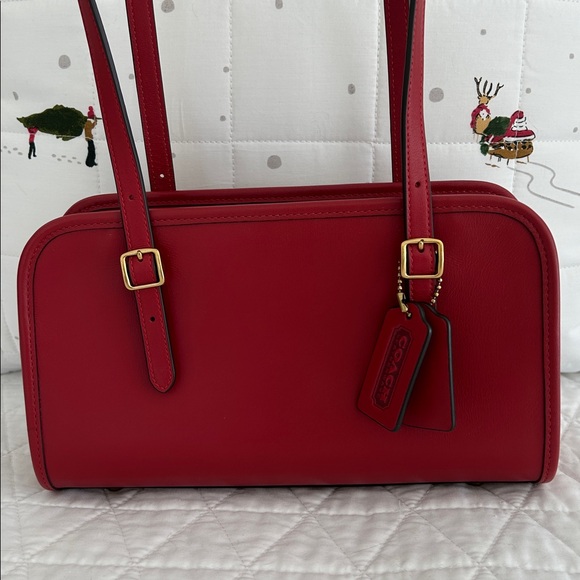 New Coach Swing Zip Bag - Picture 5 of 11